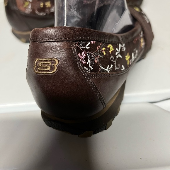 Skechers Brown leather Embroidered Mary Jane sneakers - Picture 5 of 8